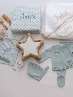 Caja Personalizada Verde Agua Estrella - Imagen 2