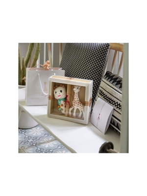 Mi primer set regalo Sophie la girafe + Sonajero peluche Cri-Cri - Imagen 1